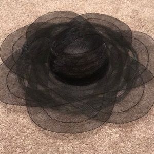 Black versatile hat
